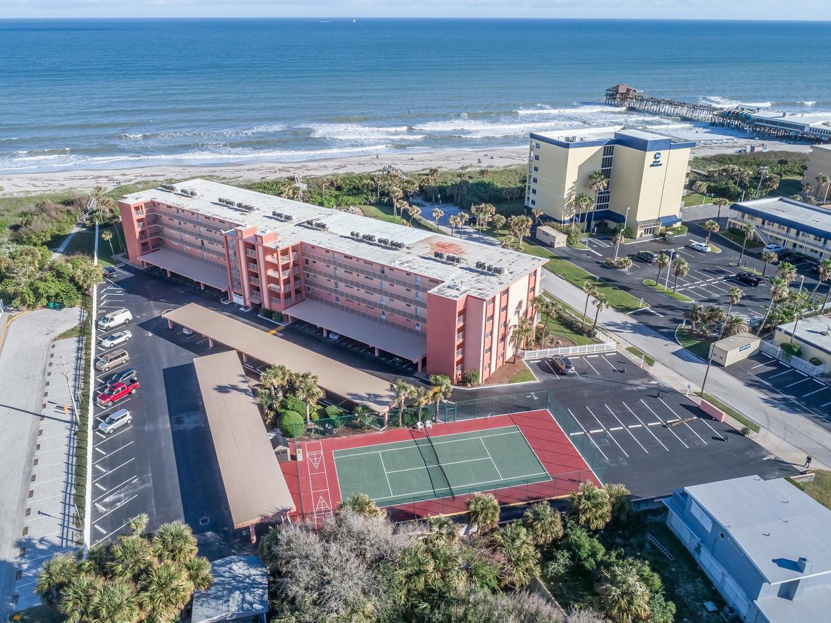 Cocoa Beach Towers Exterior foto