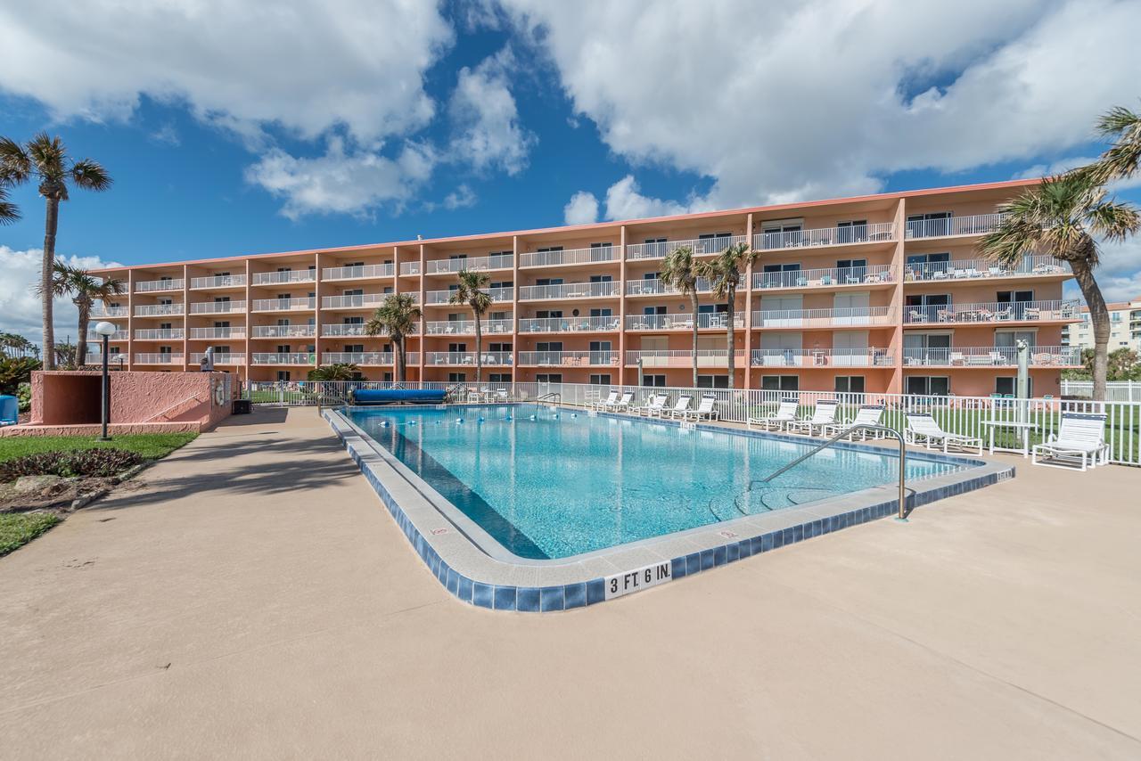 Cocoa Beach Towers Exterior foto